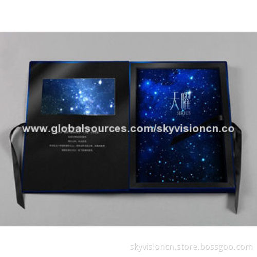 Digital photo frame with battery with front button